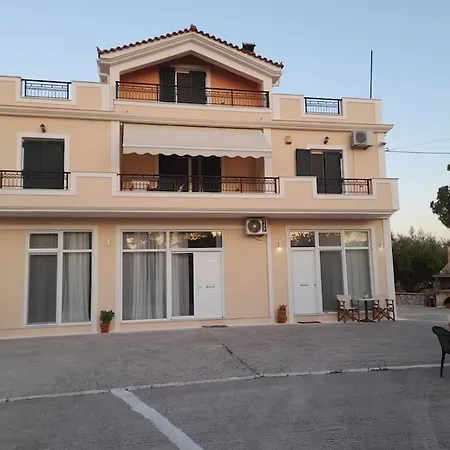 Dadee's Place Apartman *